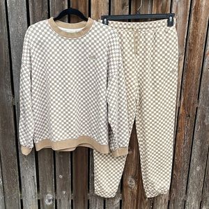 Vans Sweatsuit Tan Checkered Joggers Sweatshirt Sweatpants Lounge Dorm Checkers